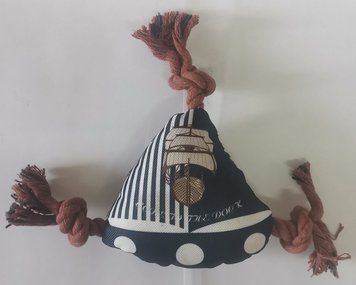 Игрушка мягкая с пищалкой внутри -треугольник с канатами,размер (20см.),арт.,(PH-011) РН-011канат фото